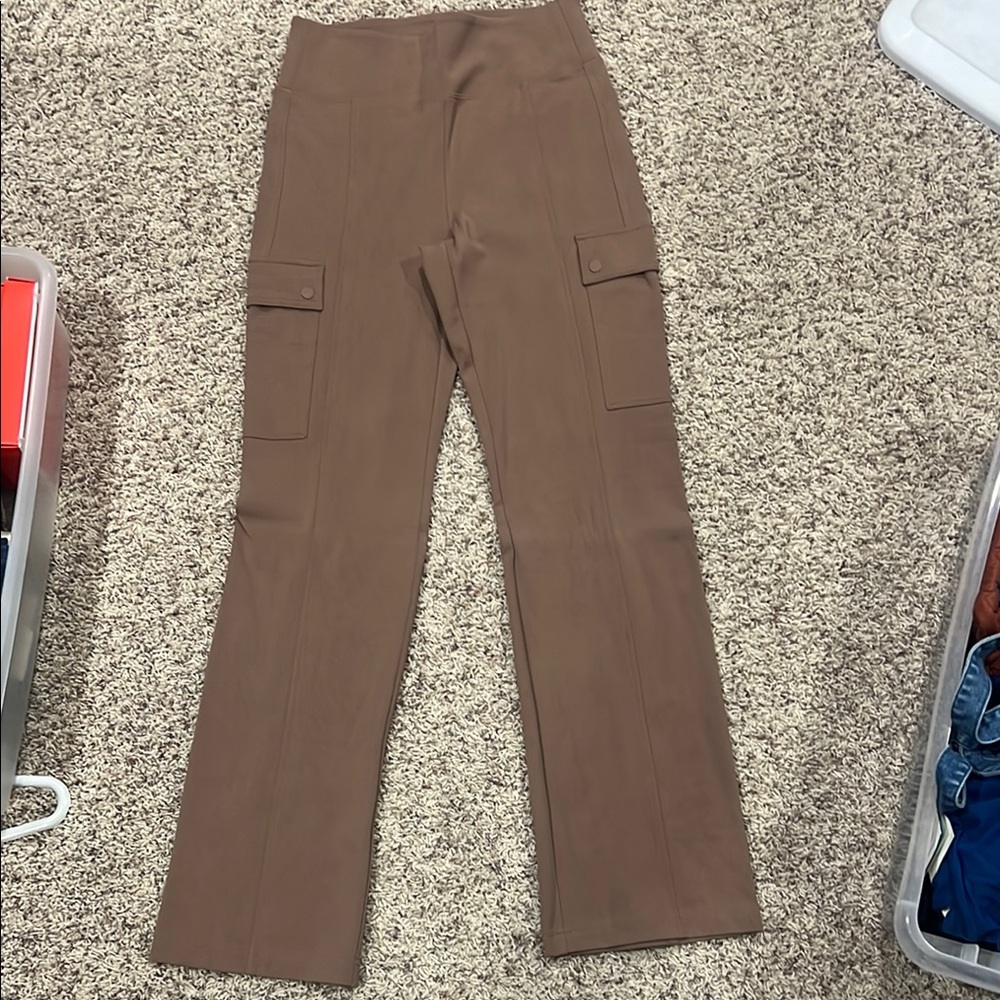 Athleta Delancey Straight Cargo Pant